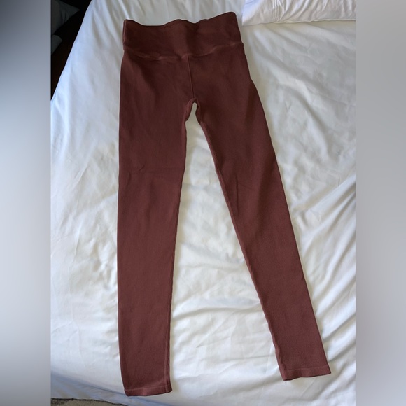 Fabletics Rust colored, ribbed leggings - Picture 1 of 1